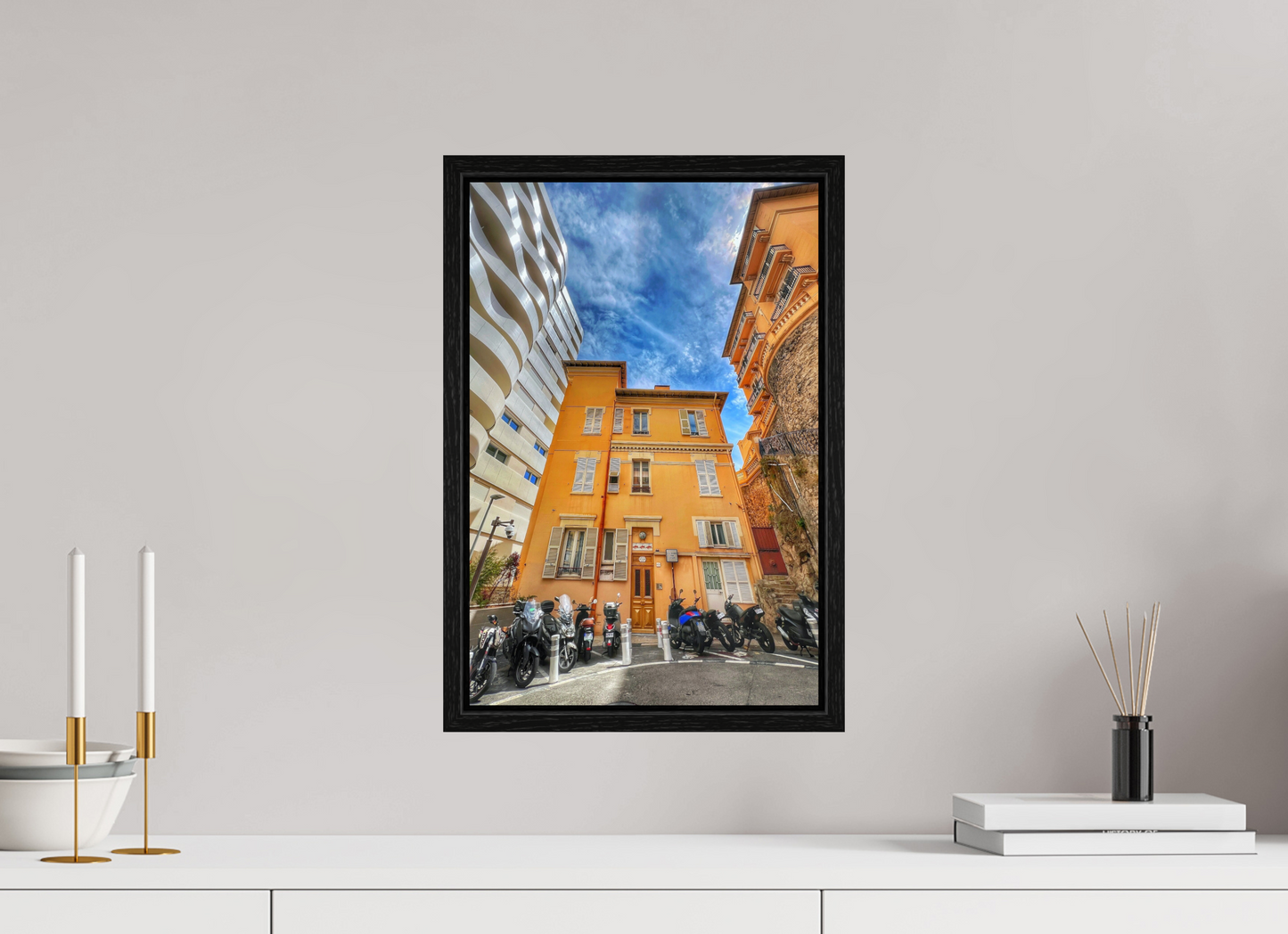 30 x 45 cm, Floater Frame Holding Its Ground