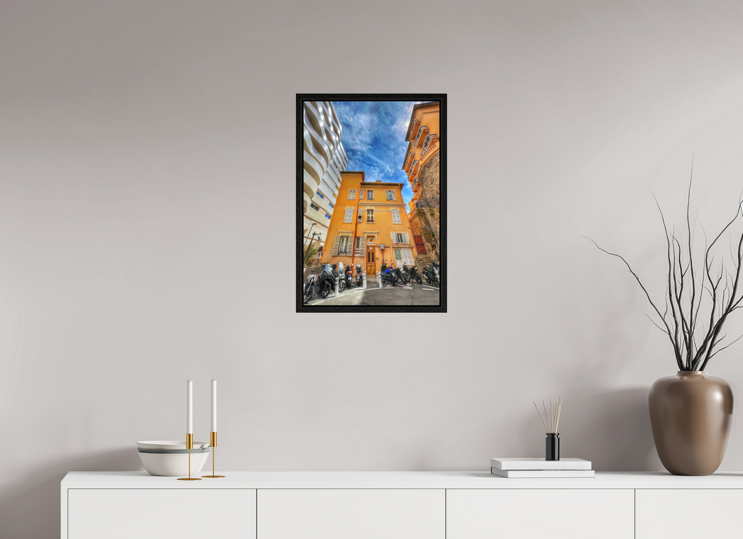 40 x 60 cm, Floater Frame Holding Its Ground